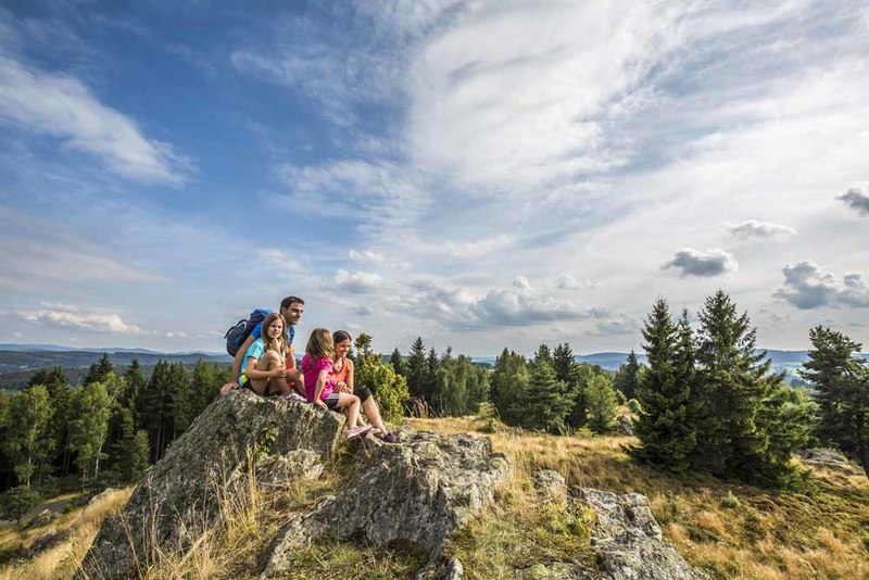 Naturdenkmal Hochfels an der Alternativroute Nurtschweg im Oberpfälzer Wald