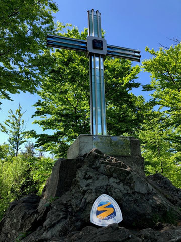 Das Gläserne Kreuz am Reiseck - ein Highlight der Staffelwanderung am Gibacht
